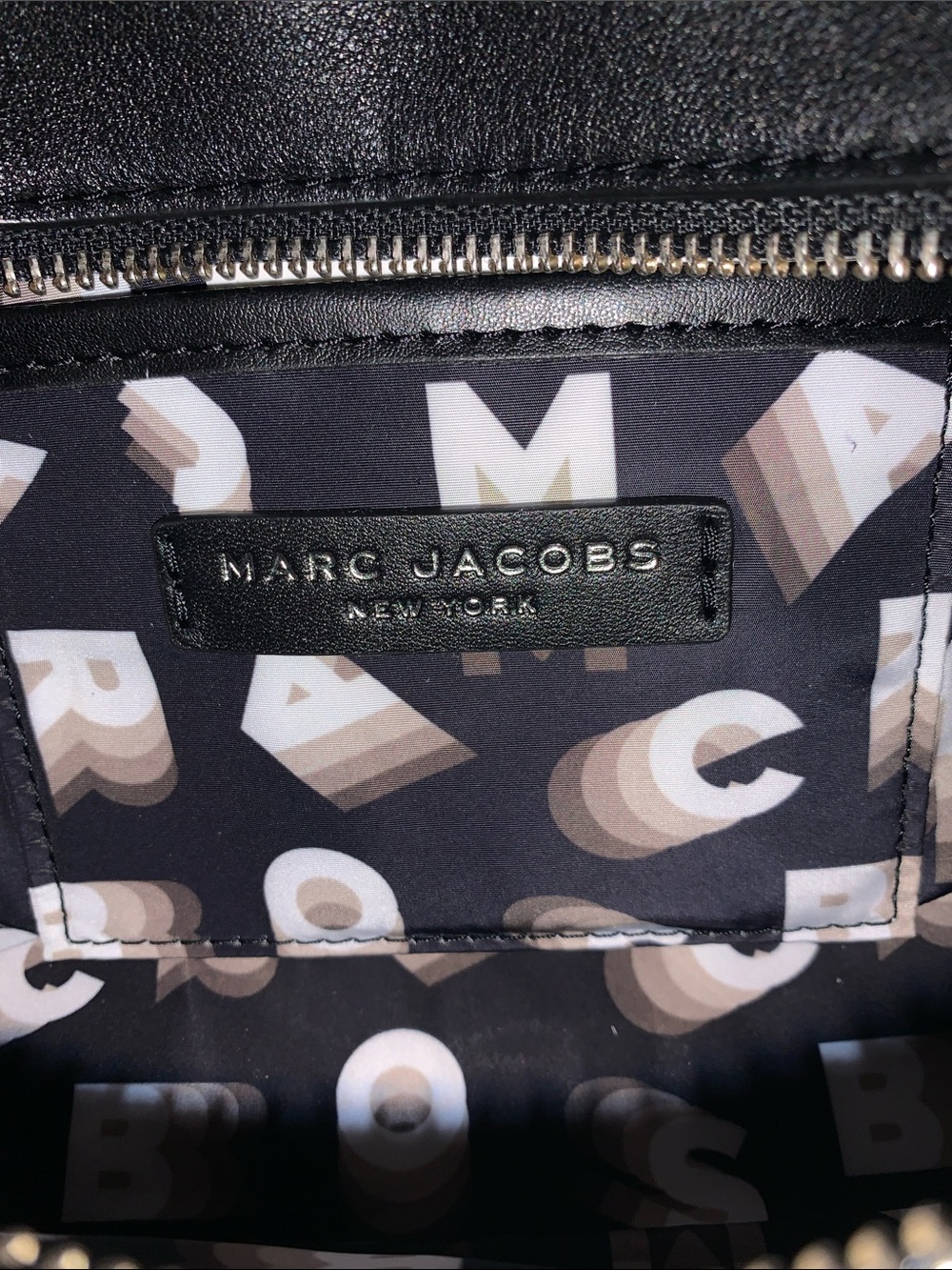 Marc Jacobs Black Leather Crossbody Bag - Picture 8 of 10